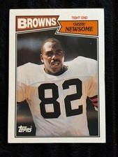 1987 Topps Ozzie Newsome Browns Football Trading Card #85 In Protective Sleeve C