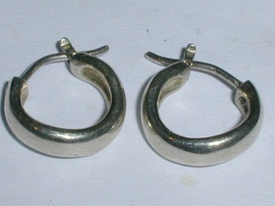 JOHN HARDY KLEINE CREOLEN AUS STERLINGSILBER!