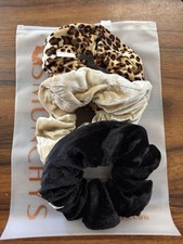 Smunchys Zipper Pocket Scrunchies Lot Of 3 Velvet Black, Leopard  Cream New USA
