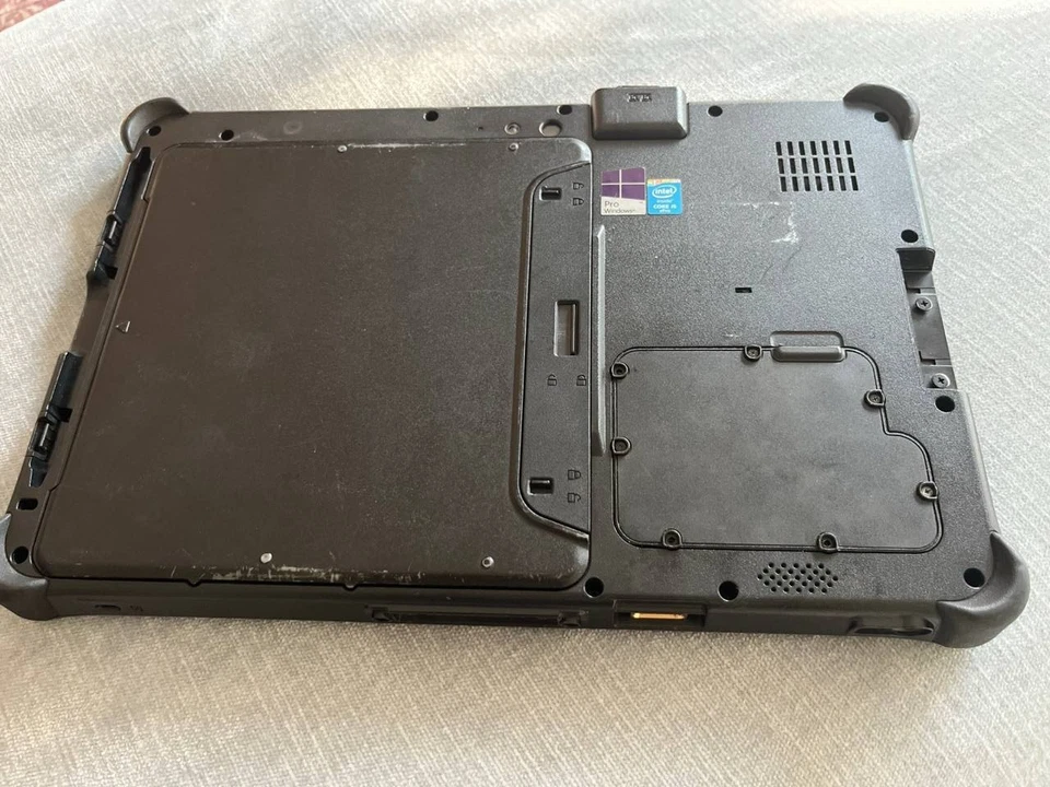 Getac F110 Rugged Tablet Computer i5-4300U 4GB 120GB WiFi WIN10 - Image 2 of 4