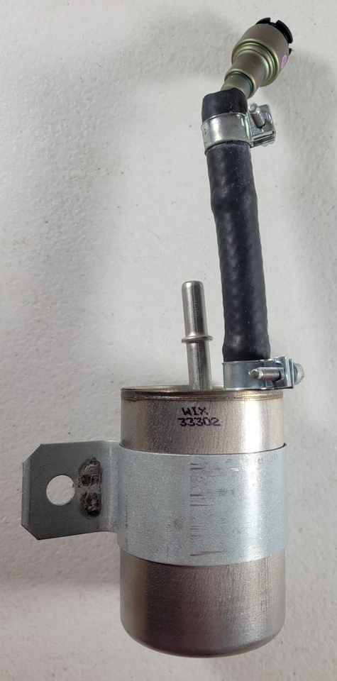 WIX Fuel Filter 33302 For CHRYSLER LeBaron, DODGE Spirit, PLYMOUTH Acclaim - Image 2 of 4