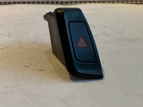 Audi A4 Av. Bj.10 / gebr. Warnblinkschalter Schalter 8K1941509 #1028