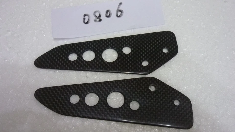 Passenger Heel Guards for Ducati HyperMotard 1100/1100s 2007-2008 Carbon Fiber - Image 3 of 4