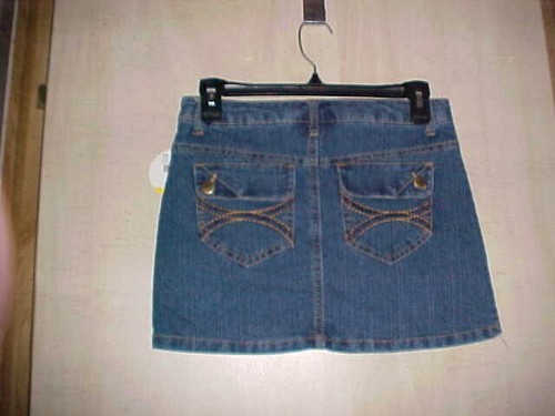Girls Size 14 Skort Pony-tail A-line Embroidered Flower Denim Jean W 28 L 13NWT - Picture 2 of 4