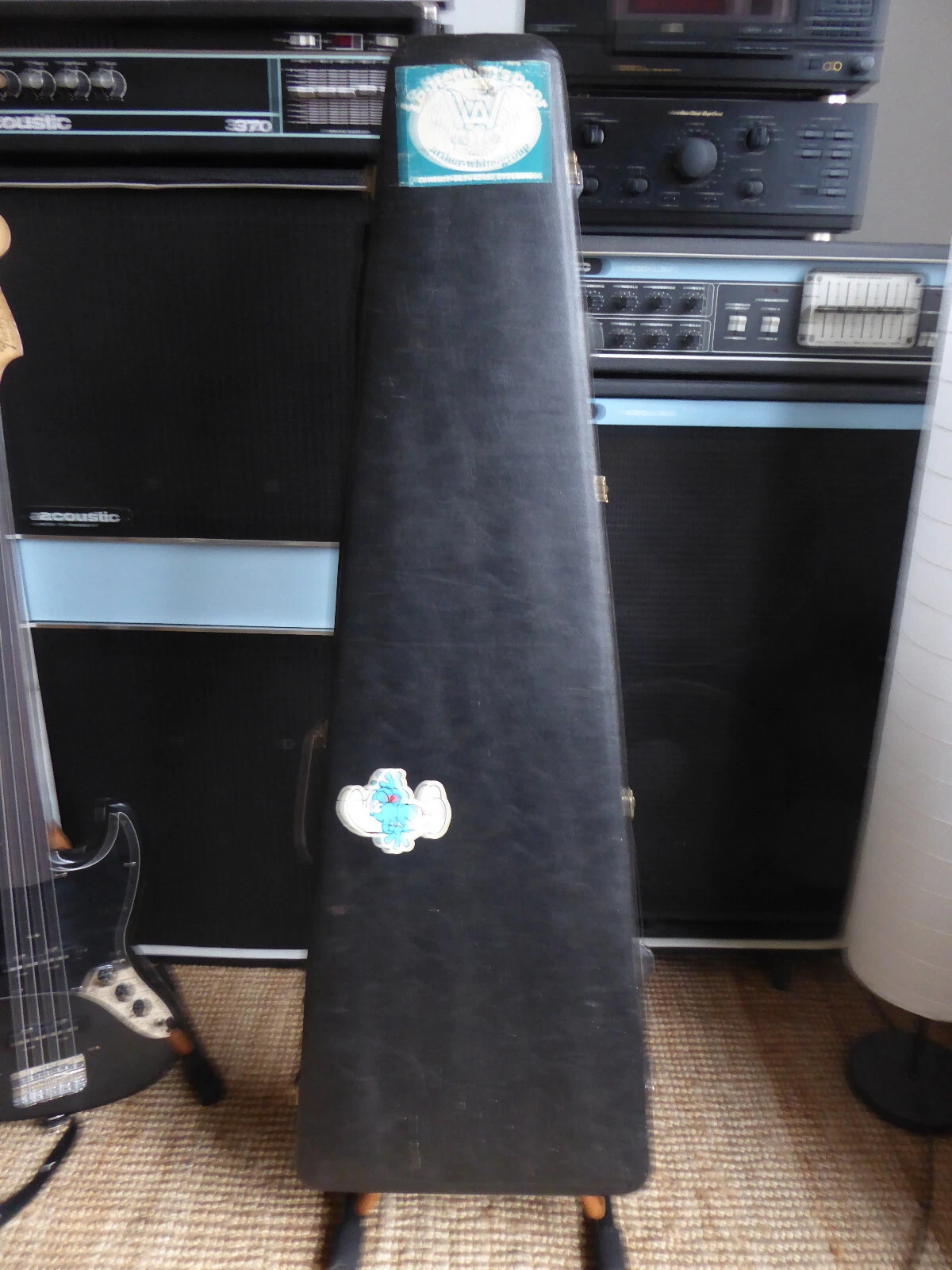 Picture 2 of 9