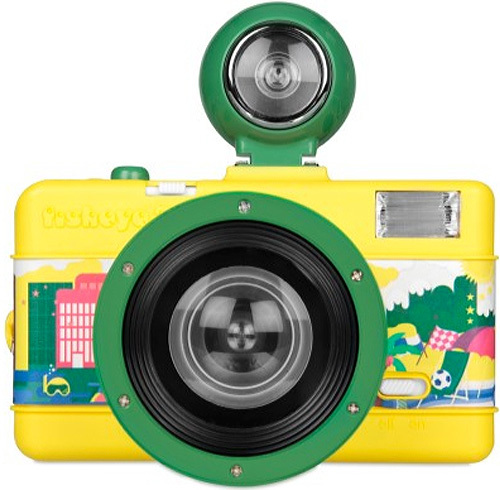 Lomography Fisheye 2 Brazilian Summer pour réussir ses photos de groupe de près