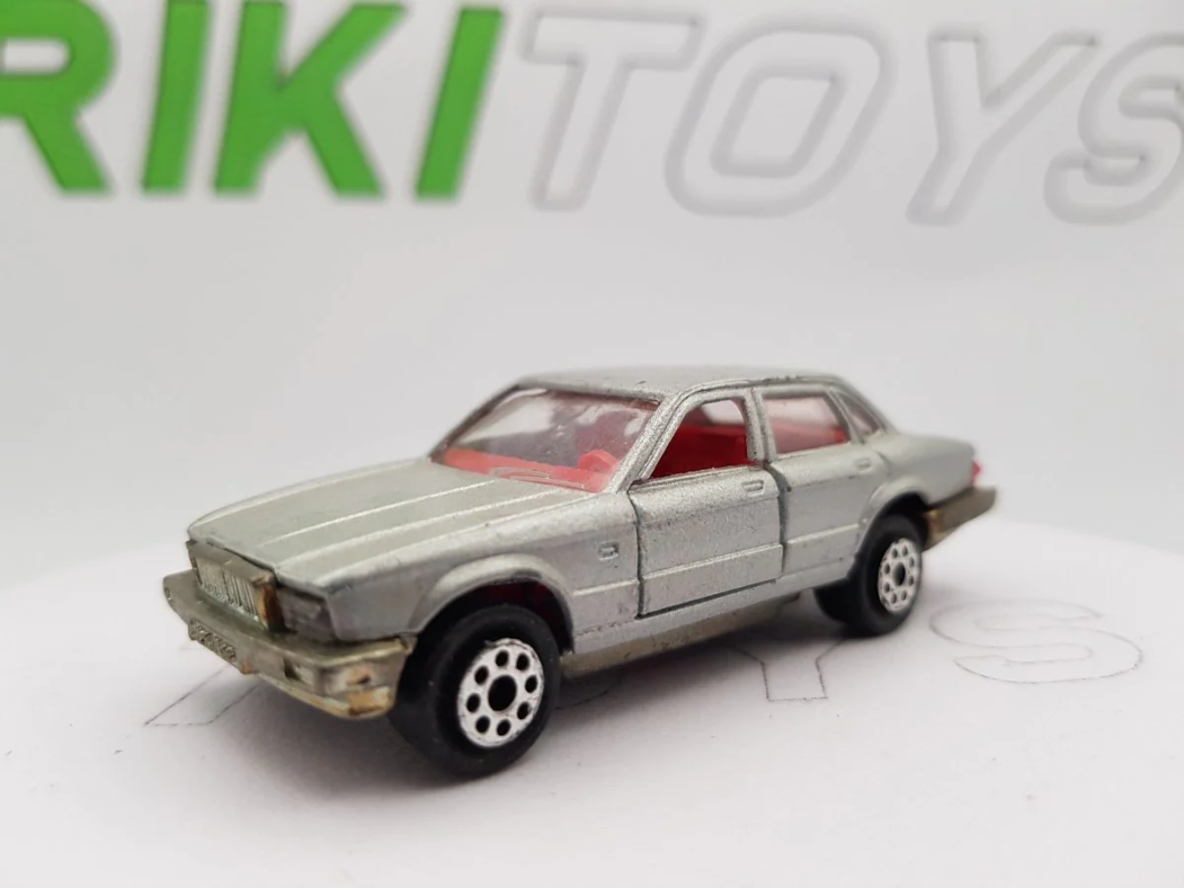Jaguar XJ6 Majorette 1/60