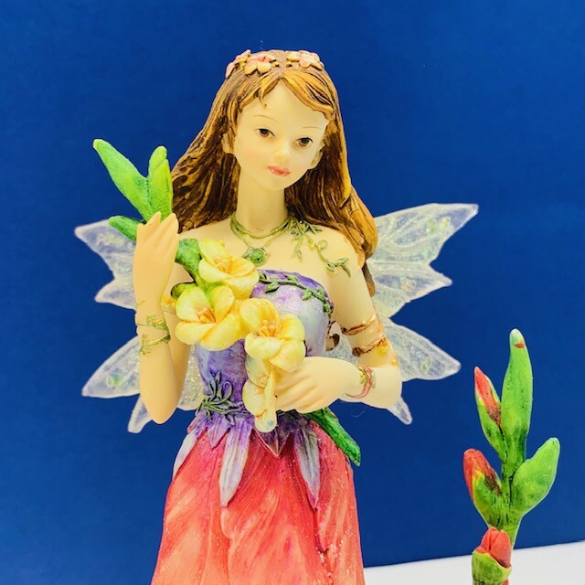Faerie Glen figurine fairies fairy sculpture magic elf gift decor Munro