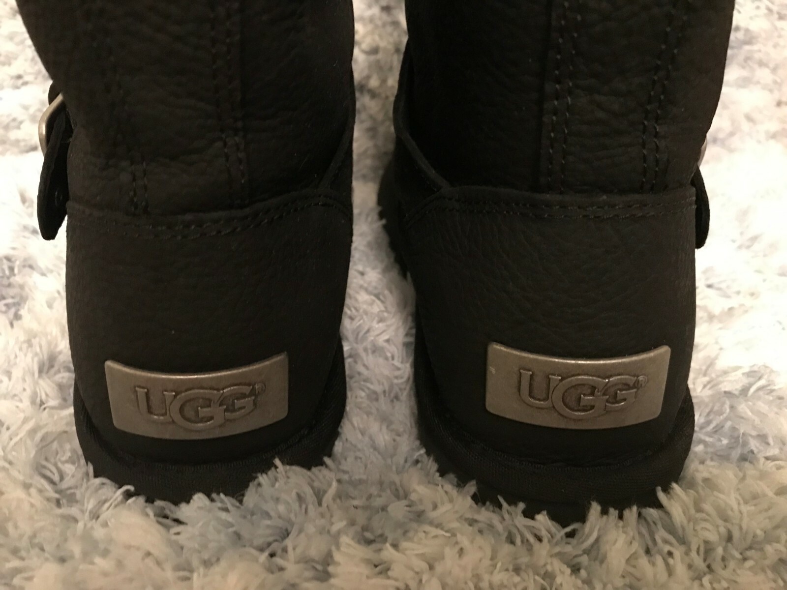 UGG Australia Women's Sutter Black Leather Boots Size 5 - Moto Style image 7