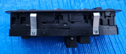 2014-2024 Maserati Ghibli Quattroporte LH Driver Front Door Window Master Switch - Picture 3 of 9