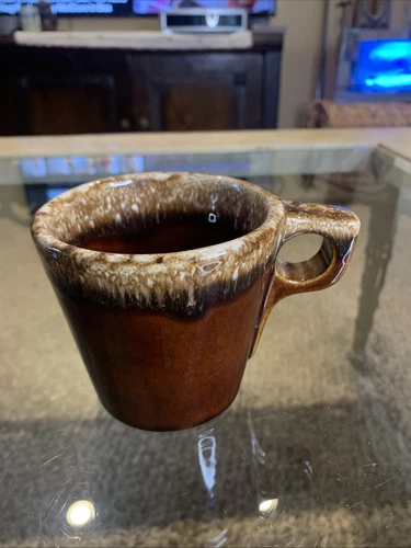 VTG marked Hull USA Oven Proof Pottery Brown Drip Glaze coffee cup D Ring Handle
