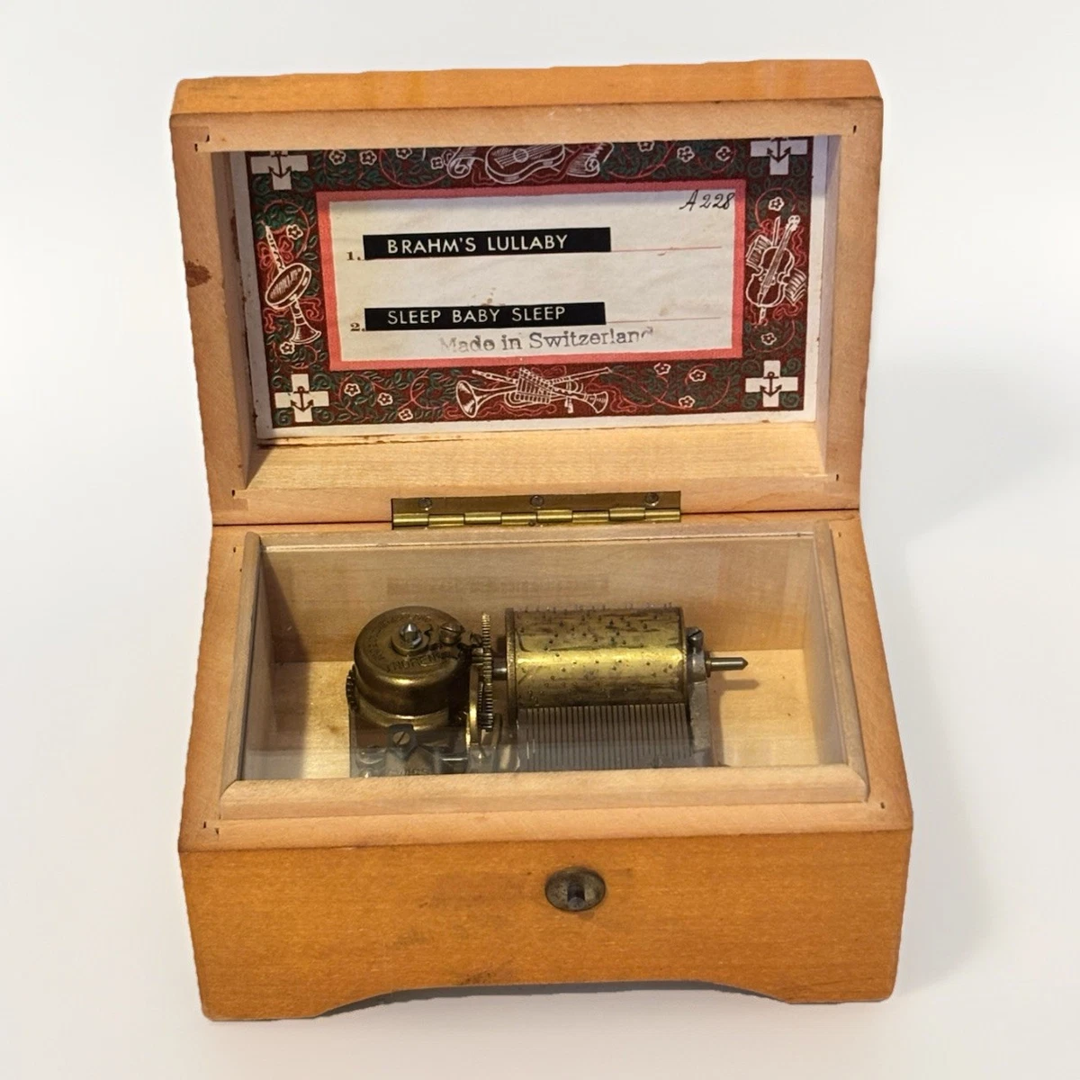 Reuge Sainte Croix In Collectible Music Boxes (1940-1970) for sale