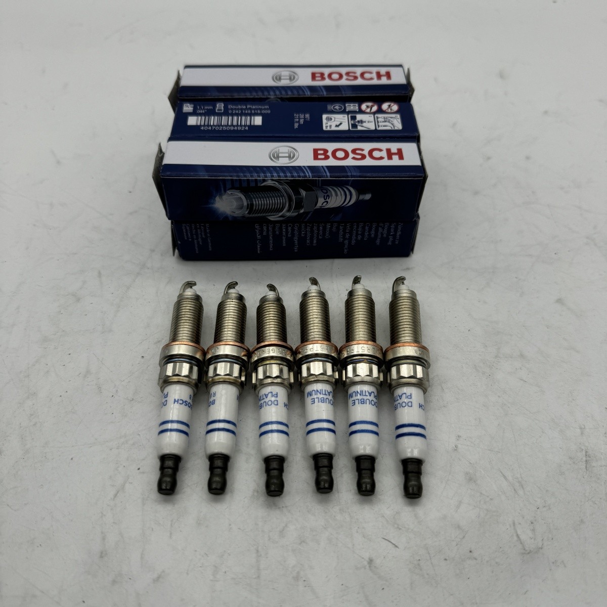 6X Spark Plugs Double Platinum ZR5TPP33 Fits For BMW E82 E88 F02 F10 F13 Bosch