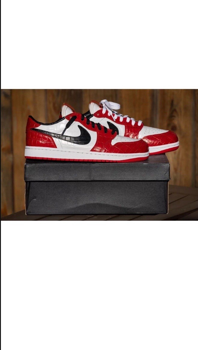 Size 10 - Air Jordan 1 Retro OG Low Chicago 883419952401 | eBay Size 10 - Air Jordan 1 Retro OG Low Chicago 883419952401 | eBay