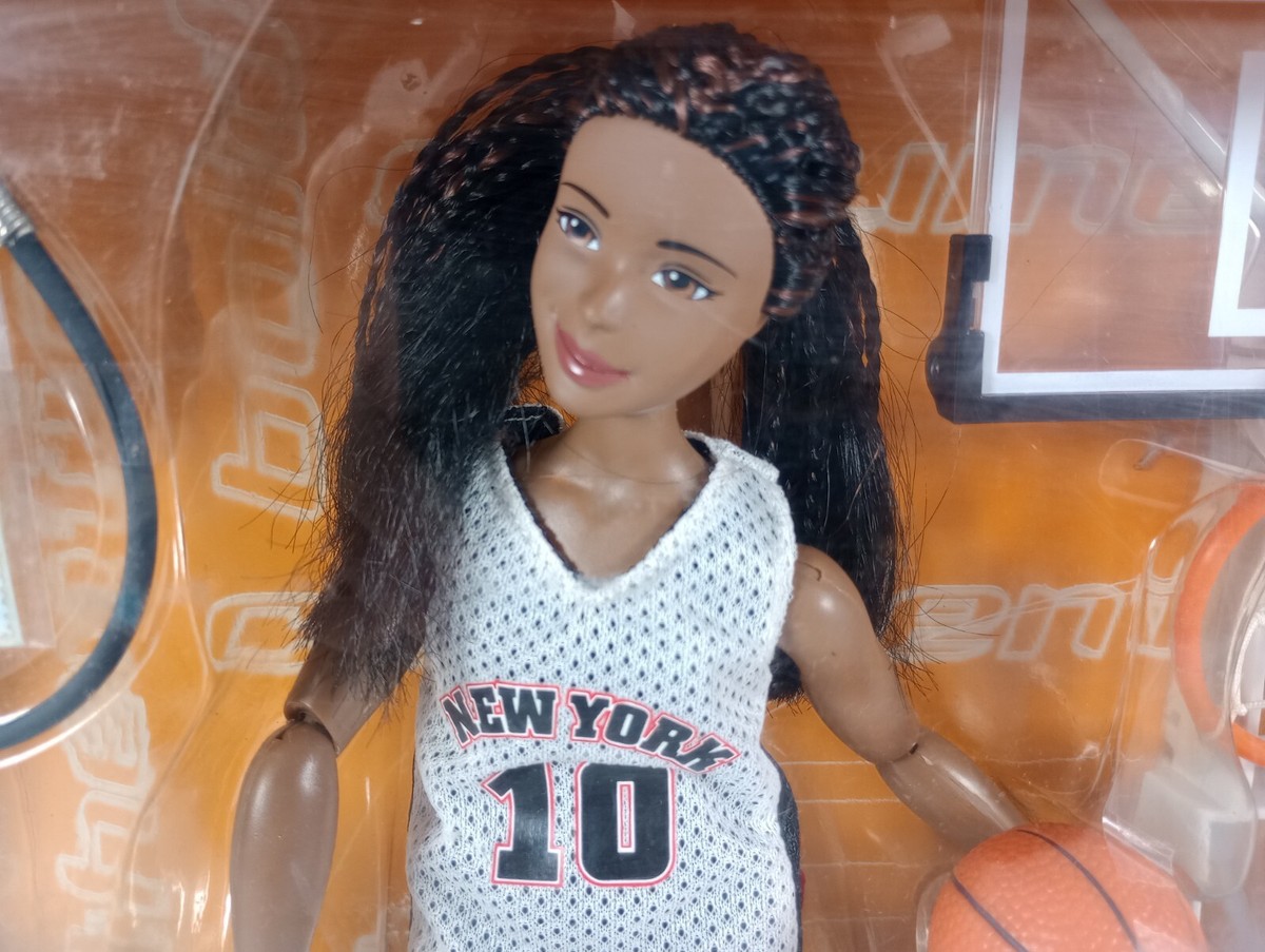 Get Real Girl, Nakia's Basketball