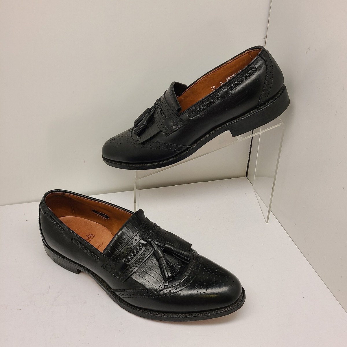 Allen Edmonds Bradenton Black Leather Kiltie Tassel Loafers  display picture 3