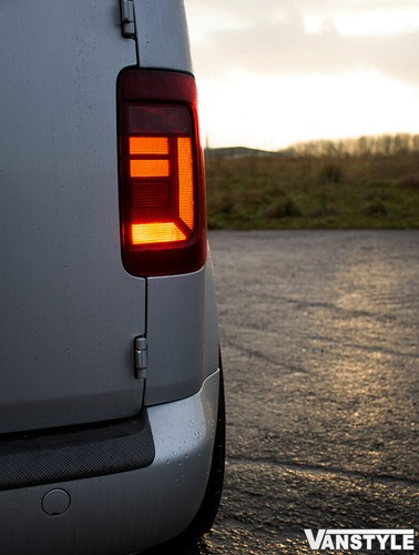 FITS VW CADDY MK3/4 GENUINE VW SMOKED TINTED TWIN DOOR REAR TAIL LIGHTS - Picture 7 of 11