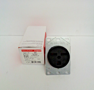 PASS & SEYMOUR LEGRAND 3801 30 A 250 V 2 P 3 W FLUSH MOUNT POWER OUTLET, NEW