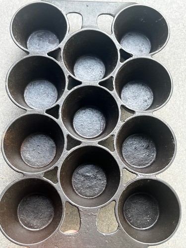 Erie Pre Griswold #10 gem muffin pan 948, cast iron 11 spot , variation 4 - Picture 2 of 7