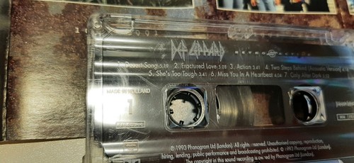 Def Leppard Retro Active Cassette Tape Album 1993 Excellent Condition - Picture 3 of 5