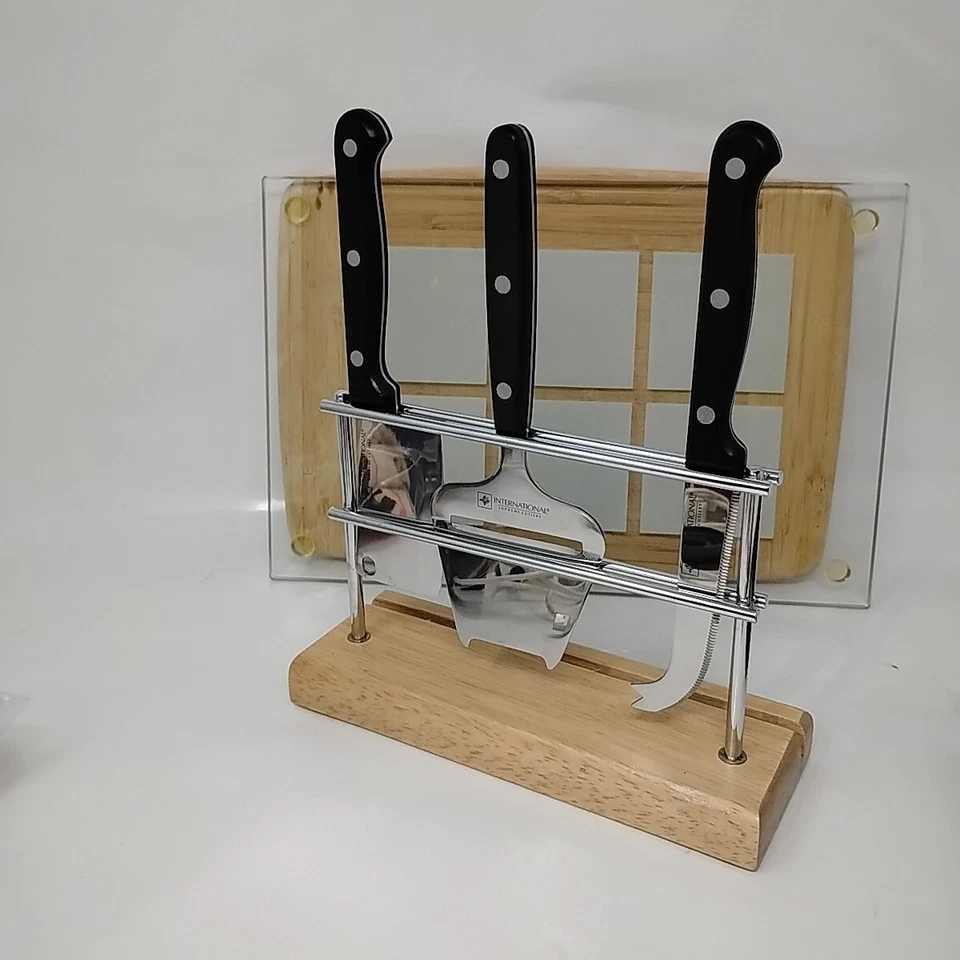 6 Piece International Supreme Cutlery Cheese Set Stand Glass & Wooden Board - Image 3 of 4