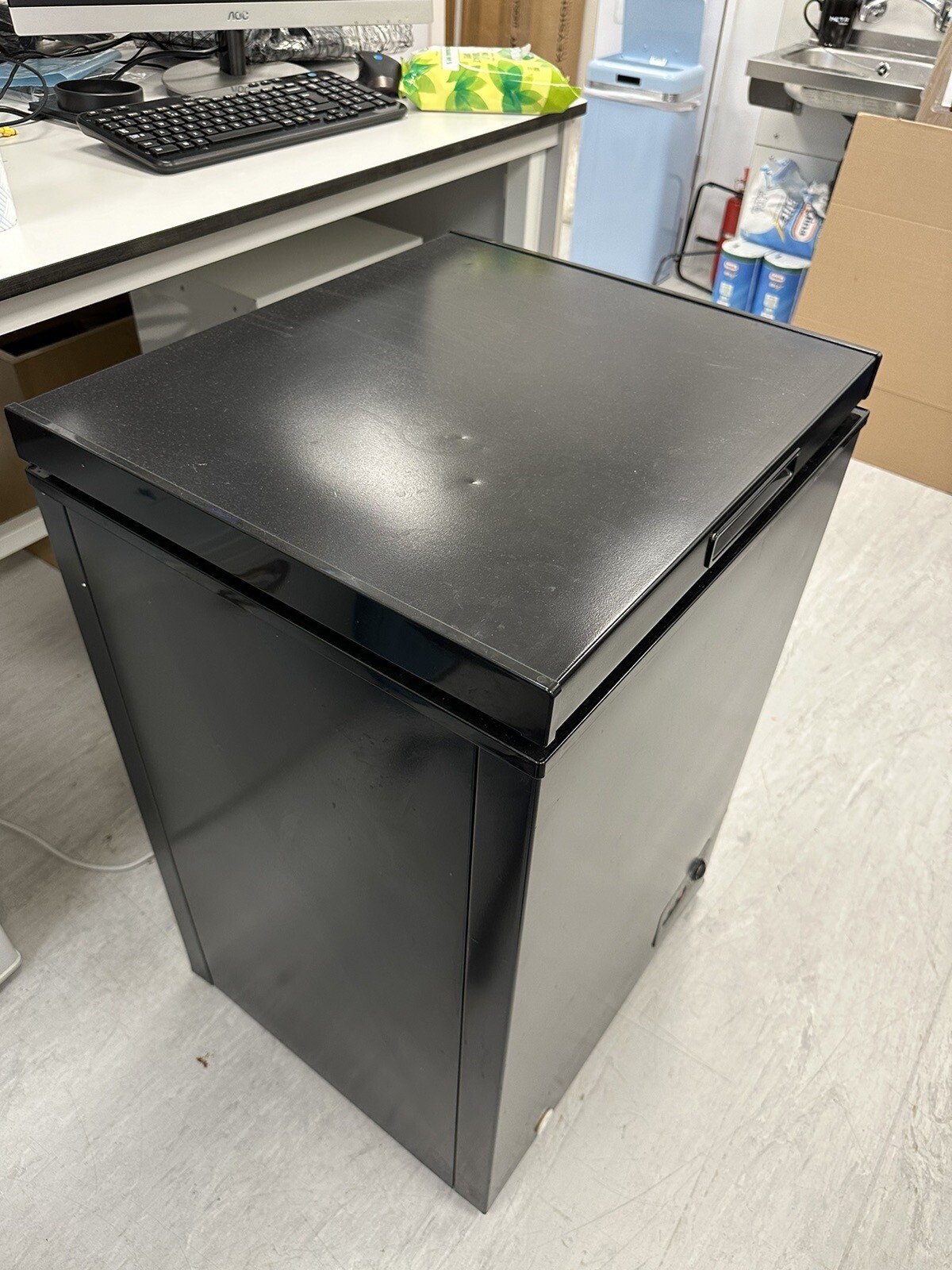 Russell Hobbs RHCF99B 99L under counter Freezer 5060210928162 eBay