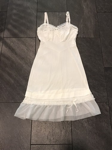 Vintage 40s/50's “the incomparable GILEAD” Ivory Full Slip ~ Excellent ...