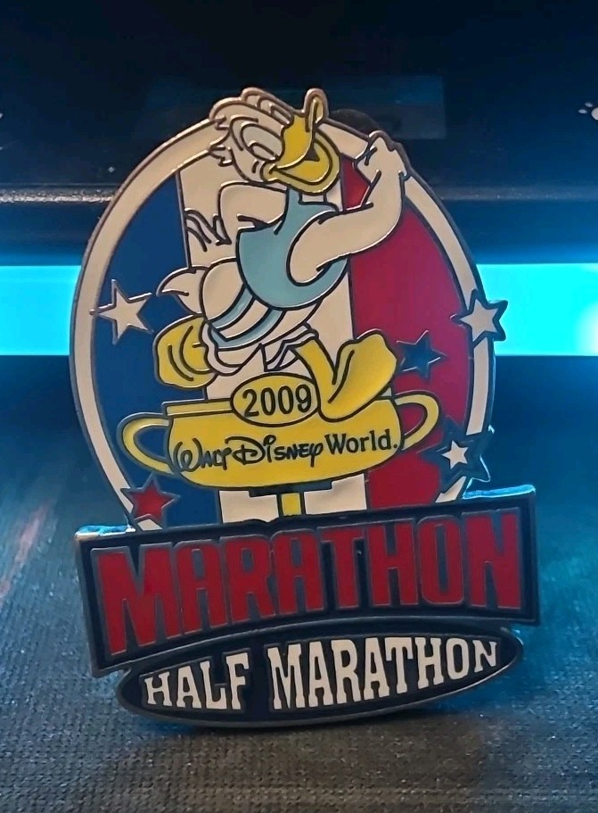 WDW - 2009 Walt Disney World 1/2 Marathon - Donald Duck 67437