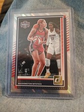 2025 Panini Donruss WNBA Shakira Austin #22 Holo Lava