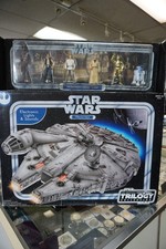 Star Wars The Original Trilogy Collection Millennium Falcon W  Crew NIB
