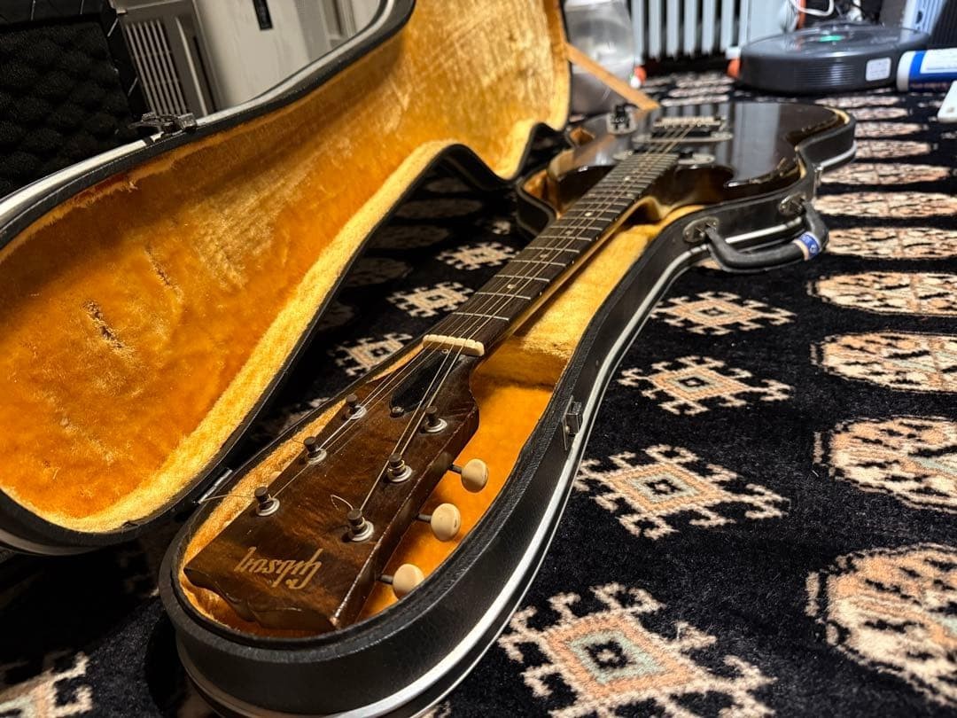 【希少ヴィンテージ】1971-72年製 Gibson SG-200 Walnut Gibson SG-200 1971-72 USA Walnut Vintage Single Coil Vol/Tone