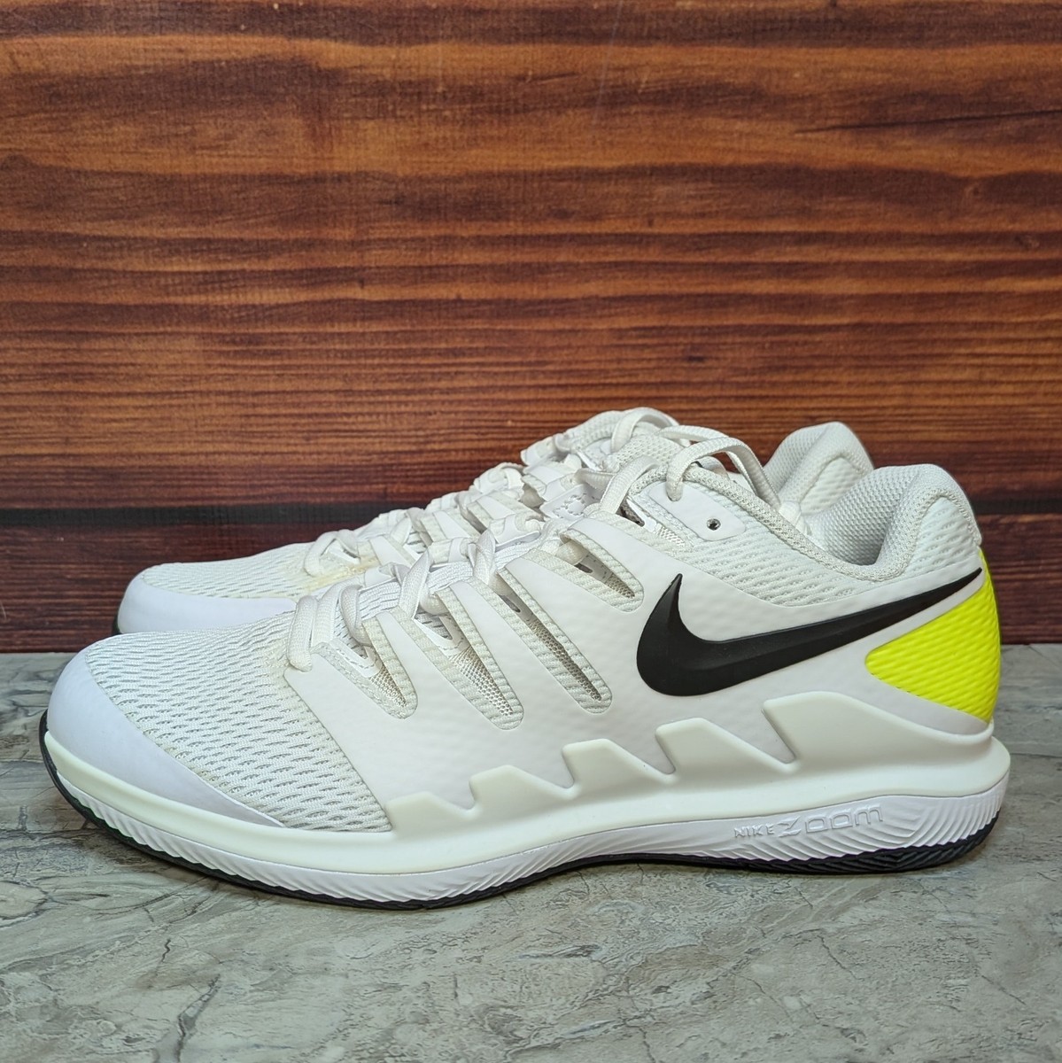 Nike Air Zoom Vapor X HC Men's 8.5 Hard Court White Tennis Shoes