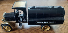 Rare ERTL Collectibles 1925 Kenworth Tanker Truck Coin Bank B488 1994 ACE Paint