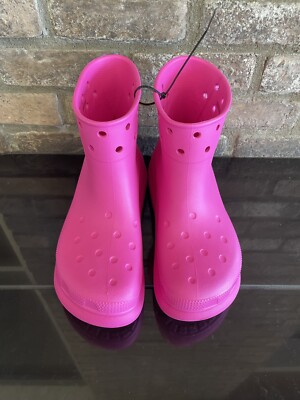 靴 CROCS CLASSIC CRUSH RAIN BOOT Crocs Classic Crush Rain boots Beige | Dressinn