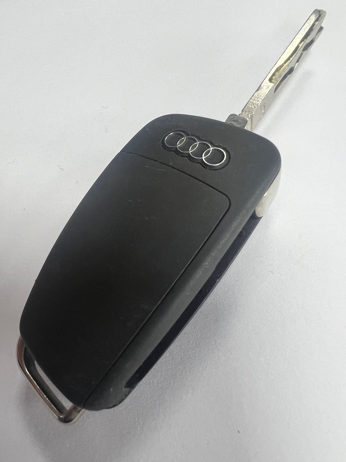 GENUINE AUDI 3 BUTTON REMOTE FLIP KEY FOB A1 Q2 ETC TESTED 