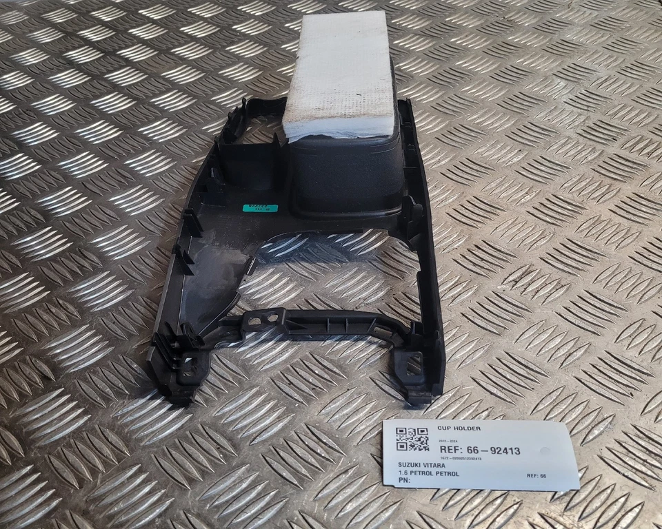 Portavasos Suzuki Vitara 2015-2024 Foto 4 de 4