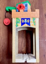 Thomas  Friends Wooden Railway Castle Magnetic Crane Y4482