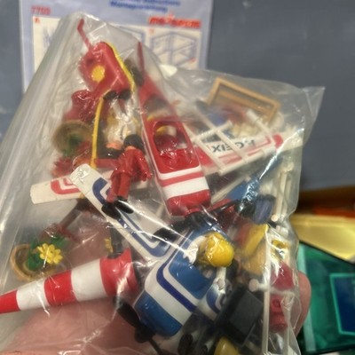 2 Majorette Majokit CONSTRUCTION PLAYSETS Airport & Jumbo