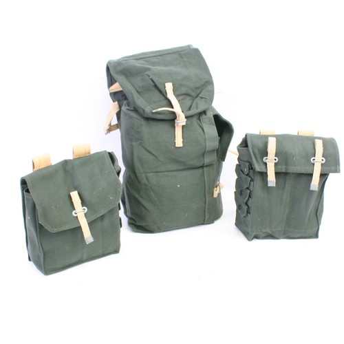 WW2 German Assault grau/grün Pionier Taschen und Rucksack von FAB - Bild 1 von 3
