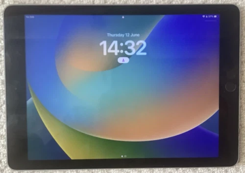 Apple iPad Pro 9.7" Tablet