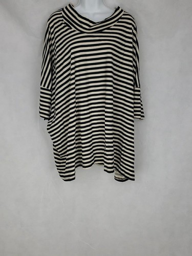 Rundholz Womens Size S Black and White Striped Short Sleeve Lagenlook Blouse