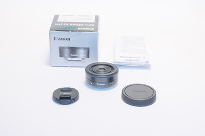 Topzustand! Canon EF-M 22mm F2 Pancake Prime Objektiv mit 1. Jahr Gewährleistung