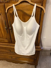 Women’s White Flexees XXL Tank With Built In Bra