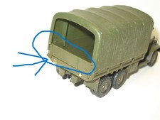 R166 dinky toys, 1 ridelle arriére en plastique KAKI pour le GMC militaire