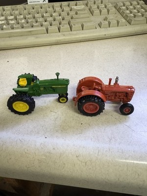 Small Diecast Farm Equipment Ertl Tractor Lot John Deere 4020 Case