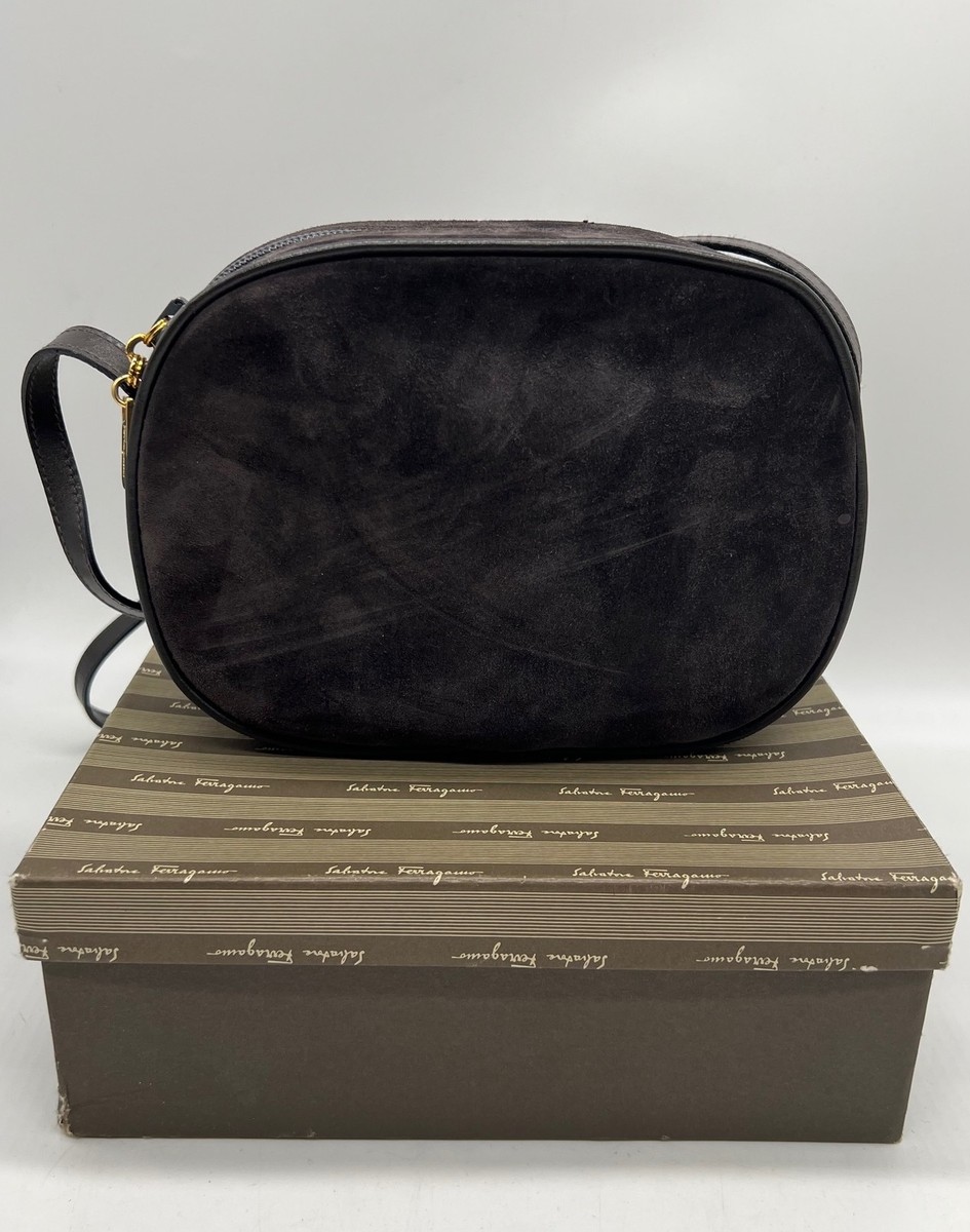 【関税&送料込】Salvatore Ferragamo Grey Suede Shoulder Bag Salvatore Ferragamo Vintage Grey Suede Crossbody Bag | eBay