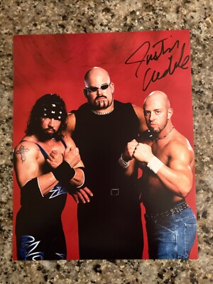 Wrestling WWE autographed Justin Credible 8x10 photo from signing