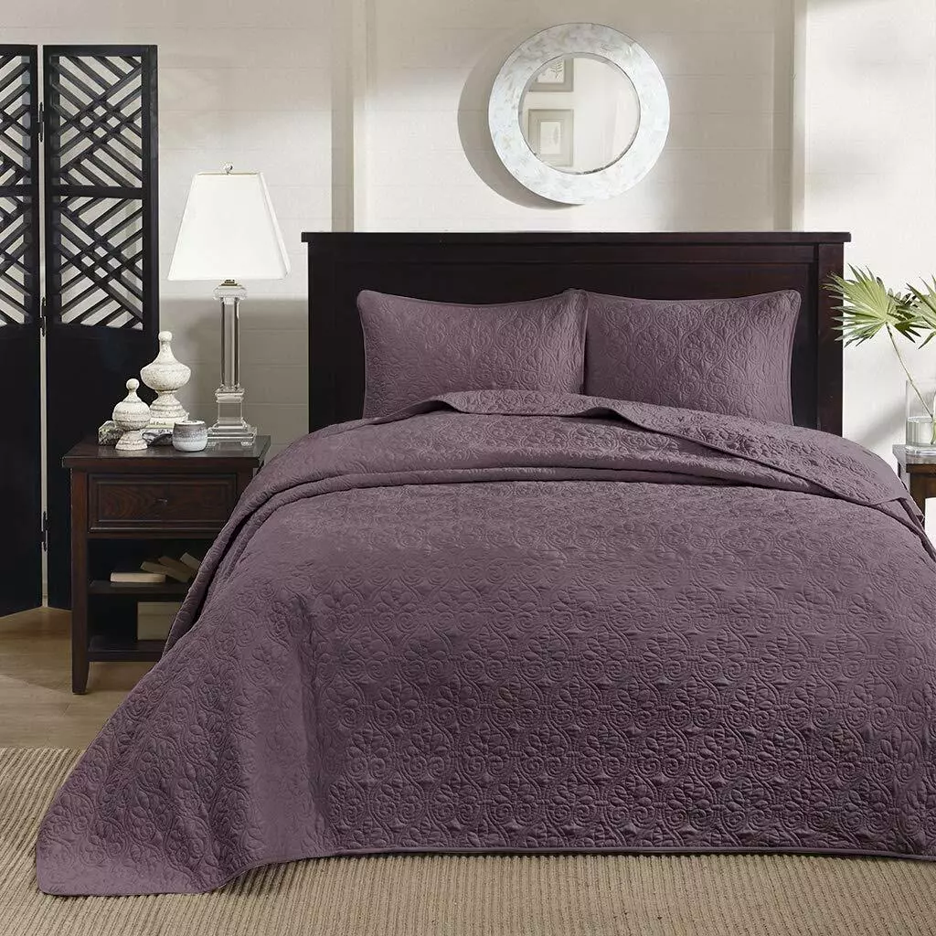 Madison Park - Quebec Reversible Bedspread Set - King - Purple