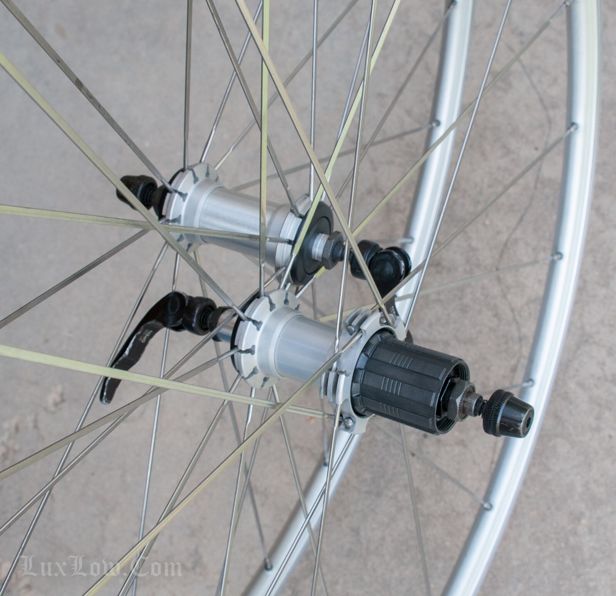 Vintage Mavic AKSIUM Race 700c RoadBike WHEELS Hubs 8/9/10