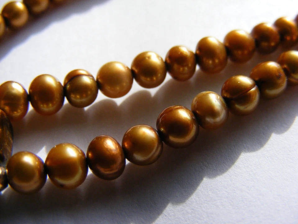 Único Collar de Perlas de Bronce Hoja de Ojo de Tigre Tallado en China Oro 585 14K De Colección Foto 3 de 4